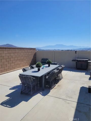 30402 Concord Coach Court, Winchester, CA 92596