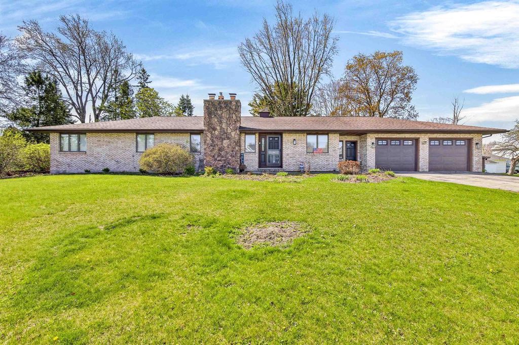 510 ADAMS STREET, Oconto, WI 54153