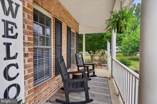 683 DELLINGER DR, Strasburg, VA 22657