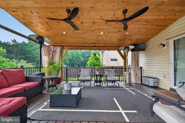 683 DELLINGER DR, Strasburg, VA 22657