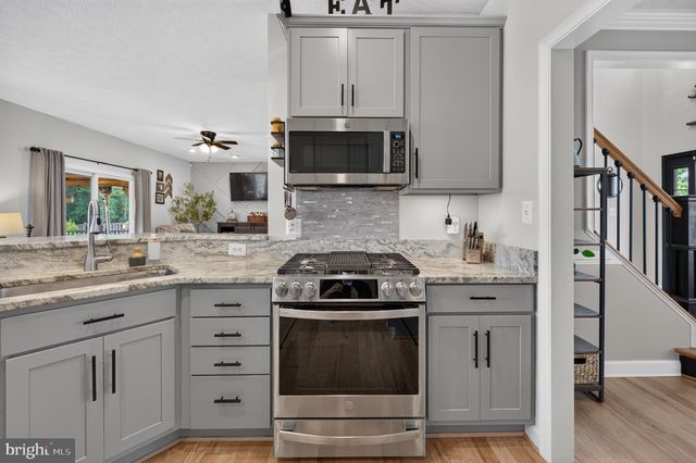 683 DELLINGER DR, Strasburg, VA 22657