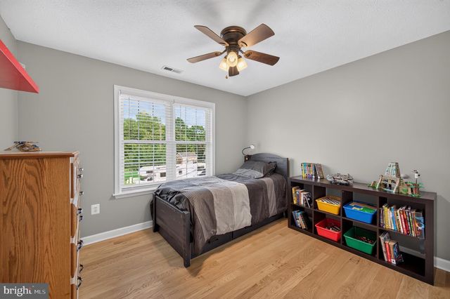 683 DELLINGER DR, Strasburg, VA 22657