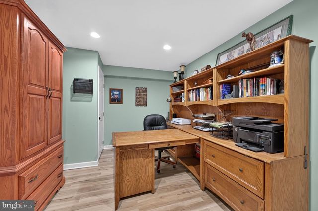 683 DELLINGER DR, Strasburg, VA 22657