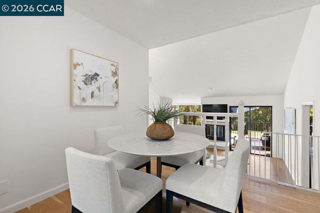39 Sea Pines Street, Moraga, CA 94556