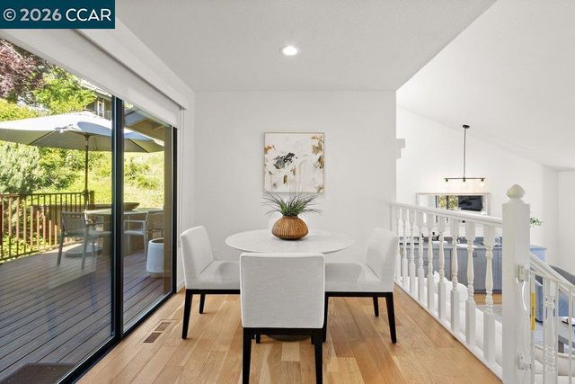 39 Sea Pines Street, Moraga, CA 94556
