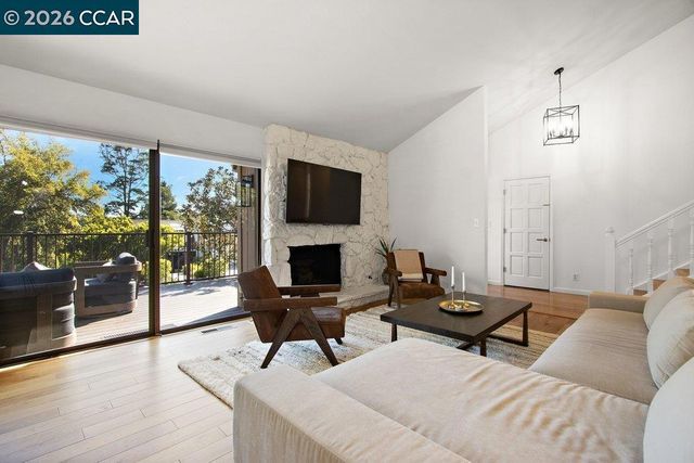 39 Sea Pines Street, Moraga, CA 94556
