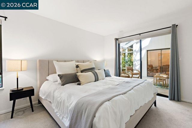 39 Sea Pines Street, Moraga, CA 94556