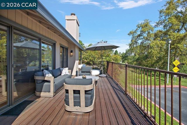 39 Sea Pines Street, Moraga, CA 94556