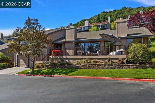 39 Sea Pines Street, Moraga, CA 94556