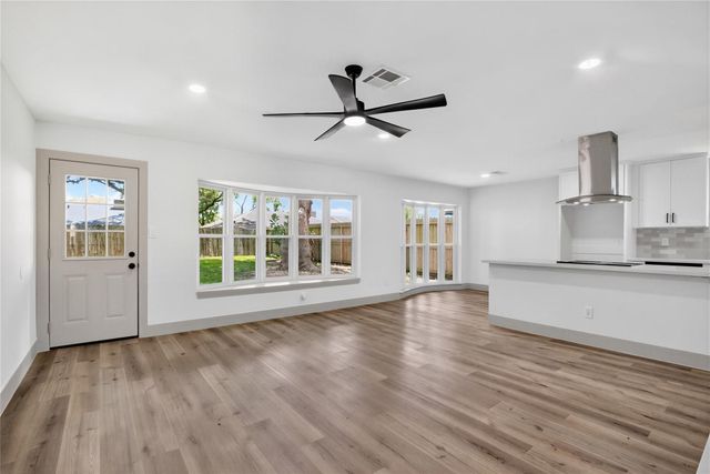 926 Buoy Road, Houston, TX 77062