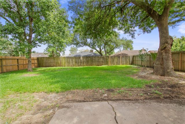 926 Buoy Road, Houston, TX 77062