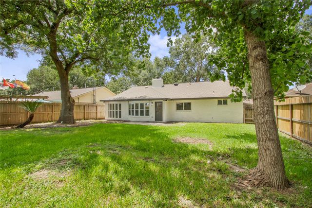 926 Buoy Road, Houston, TX 77062