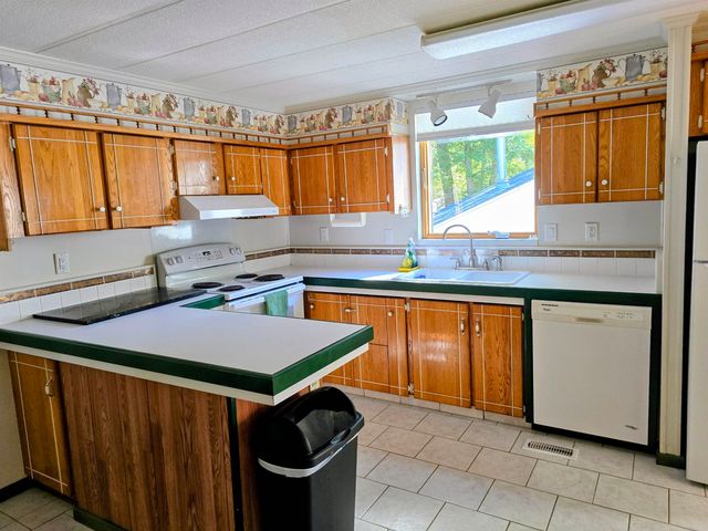 1 Marsh Hill Circle, Tilton, NH 03276