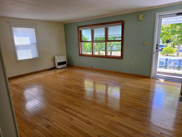 1 Marsh Hill Circle, Tilton, NH 03276