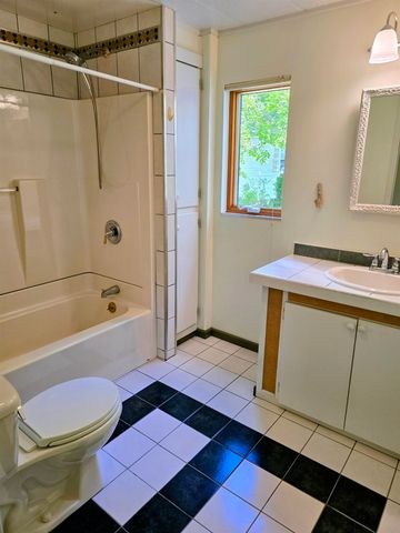 1 Marsh Hill Circle, Tilton, NH 03276
