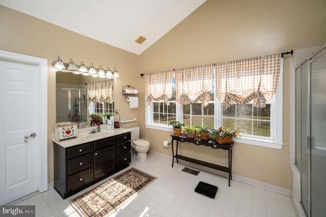 5823 SUMERDUCK RD, Sumerduck, VA 22742