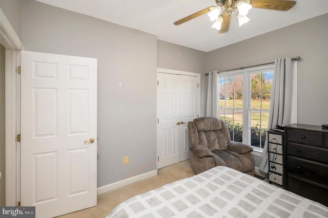 5823 SUMERDUCK RD, Sumerduck, VA 22742