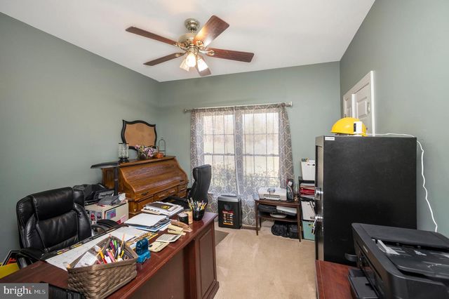 5823 SUMERDUCK RD, Sumerduck, VA 22742