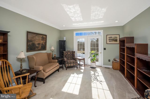 5823 SUMERDUCK RD, Sumerduck, VA 22742