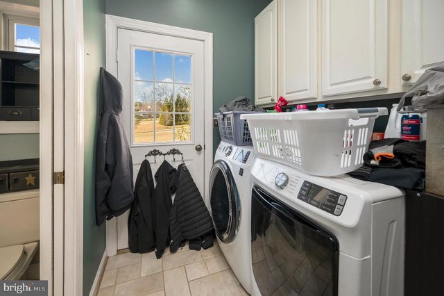 5823 SUMERDUCK RD, Sumerduck, VA 22742