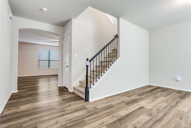 1725 Crescent Oak Street, Wylie, TX 75098