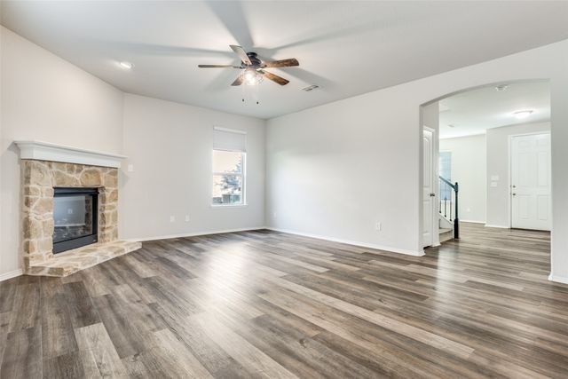 1725 Crescent Oak Street, Wylie, TX 75098