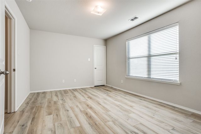 1725 Crescent Oak Street, Wylie, TX 75098