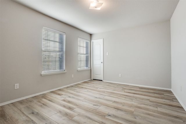 1725 Crescent Oak Street, Wylie, TX 75098