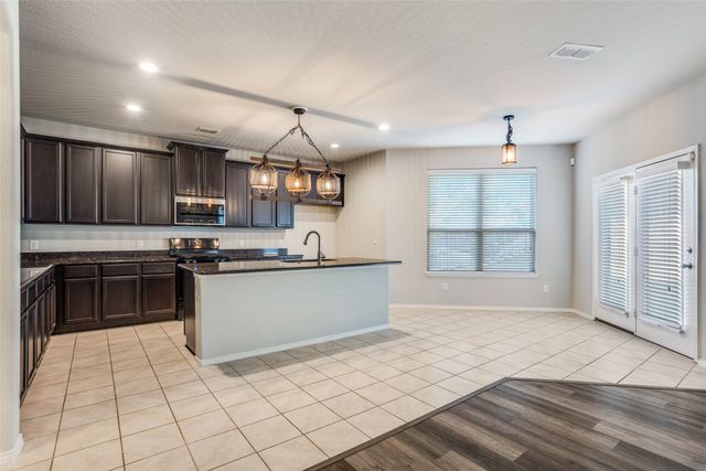 1725 Crescent Oak Street, Wylie, TX 75098