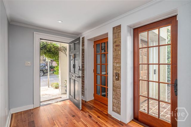 108 W Gordon Street, Savannah, GA 31401