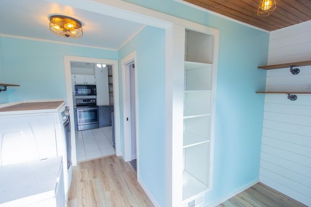 523 W Prescott Ave, Salina, KS 67401