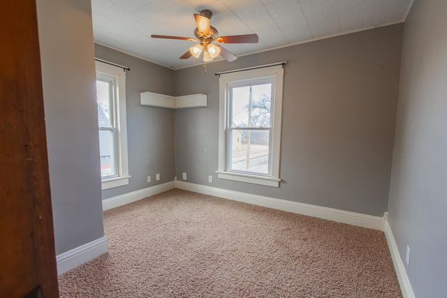 523 W Prescott Ave, Salina, KS 67401