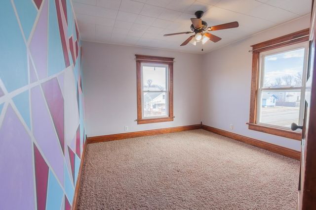 523 W Prescott Ave, Salina, KS 67401