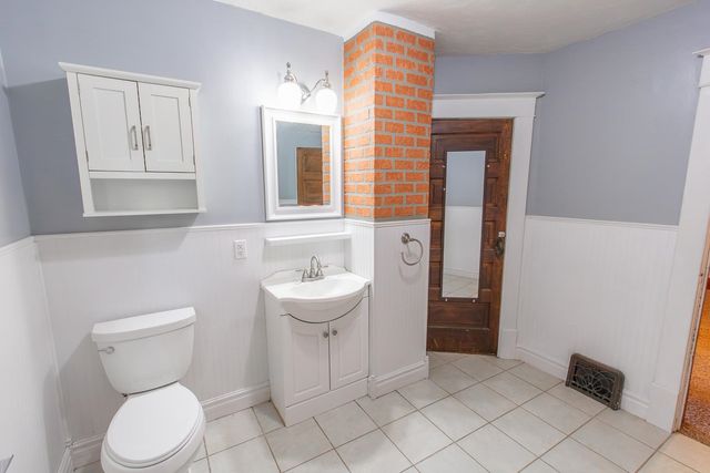 523 W Prescott Ave, Salina, KS 67401