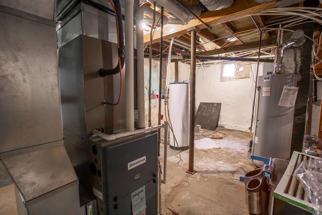 523 W Prescott Ave, Salina, KS 67401