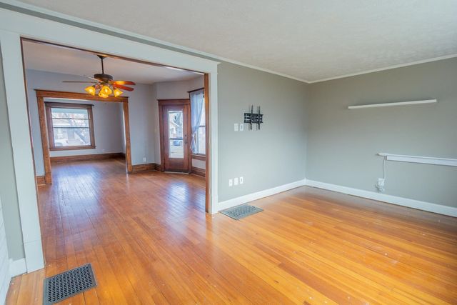 523 W Prescott Ave, Salina, KS 67401