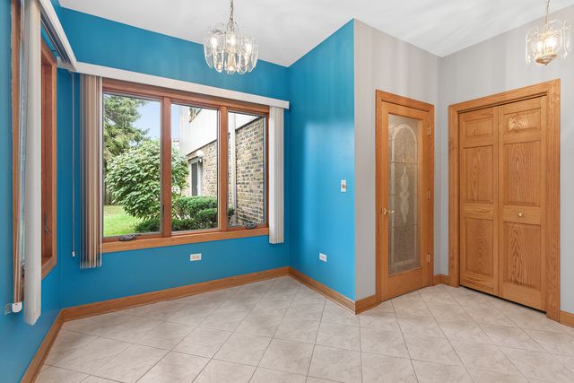 7202 Gold Grove Place, Darien, IL 60561