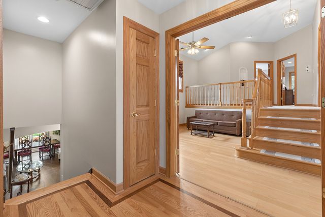 7202 Gold Grove Place, Darien, IL 60561