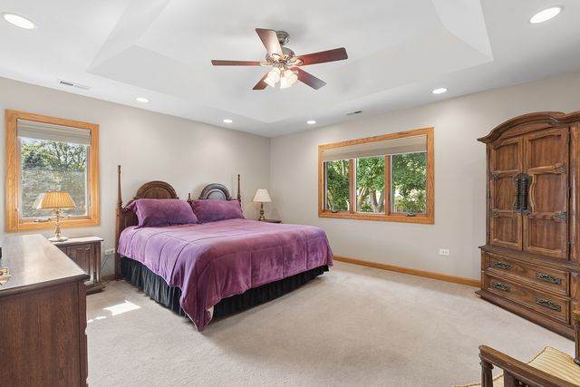 7202 Gold Grove Place, Darien, IL 60561