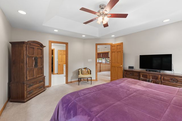7202 Gold Grove Place, Darien, IL 60561