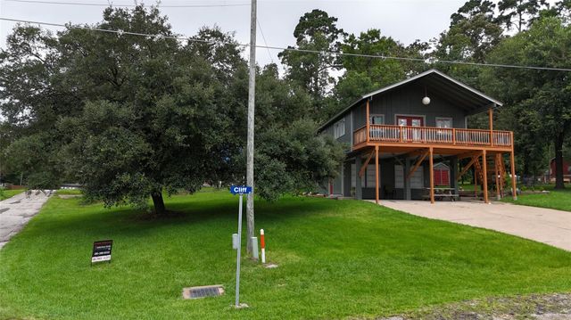 581 Northwood Drive, Point Blank, TX 77364