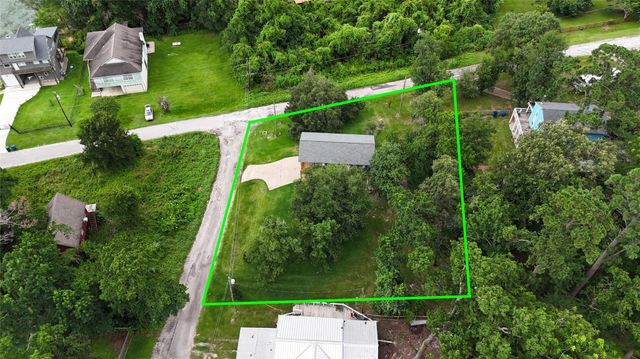 581 Northwood Drive, Point Blank, TX 77364
