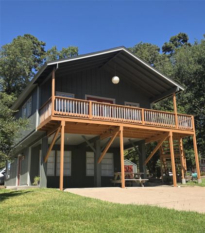 581 Northwood Drive, Point Blank, TX 77364