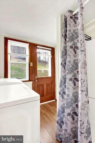 17 MANCHESTER ST, Glen Rock, PA 17327