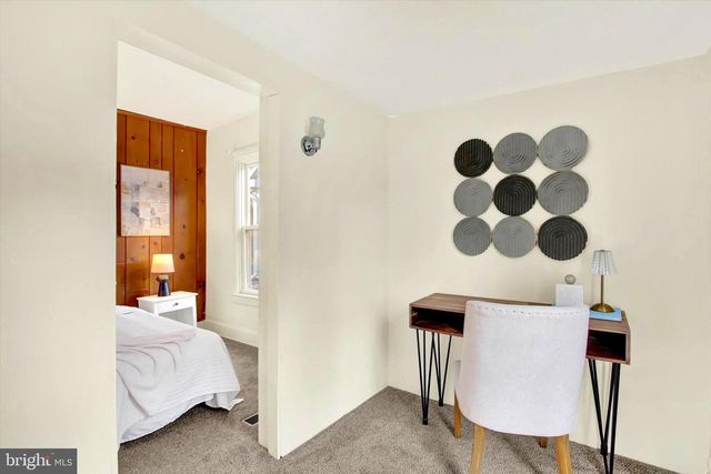 17 MANCHESTER ST, Glen Rock, PA 17327