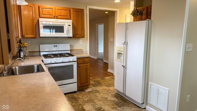 6754 E County Road 150 S, Avon, IN 46123