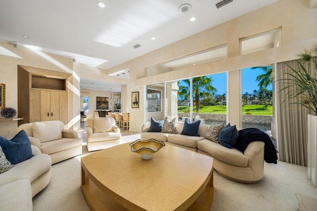 443 Tomahawk Drive, Palm Desert, CA 92211