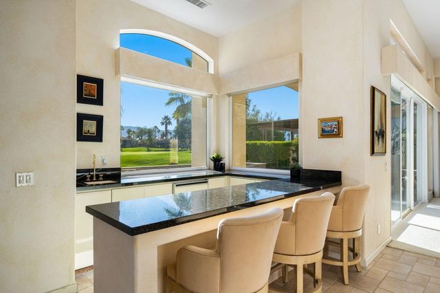 443 Tomahawk Drive, Palm Desert, CA 92211