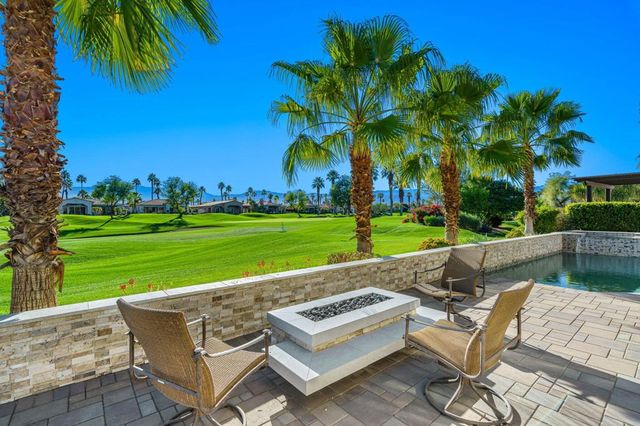 443 Tomahawk Drive, Palm Desert, CA 92211