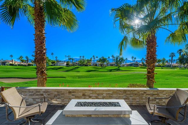 443 Tomahawk Drive, Palm Desert, CA 92211